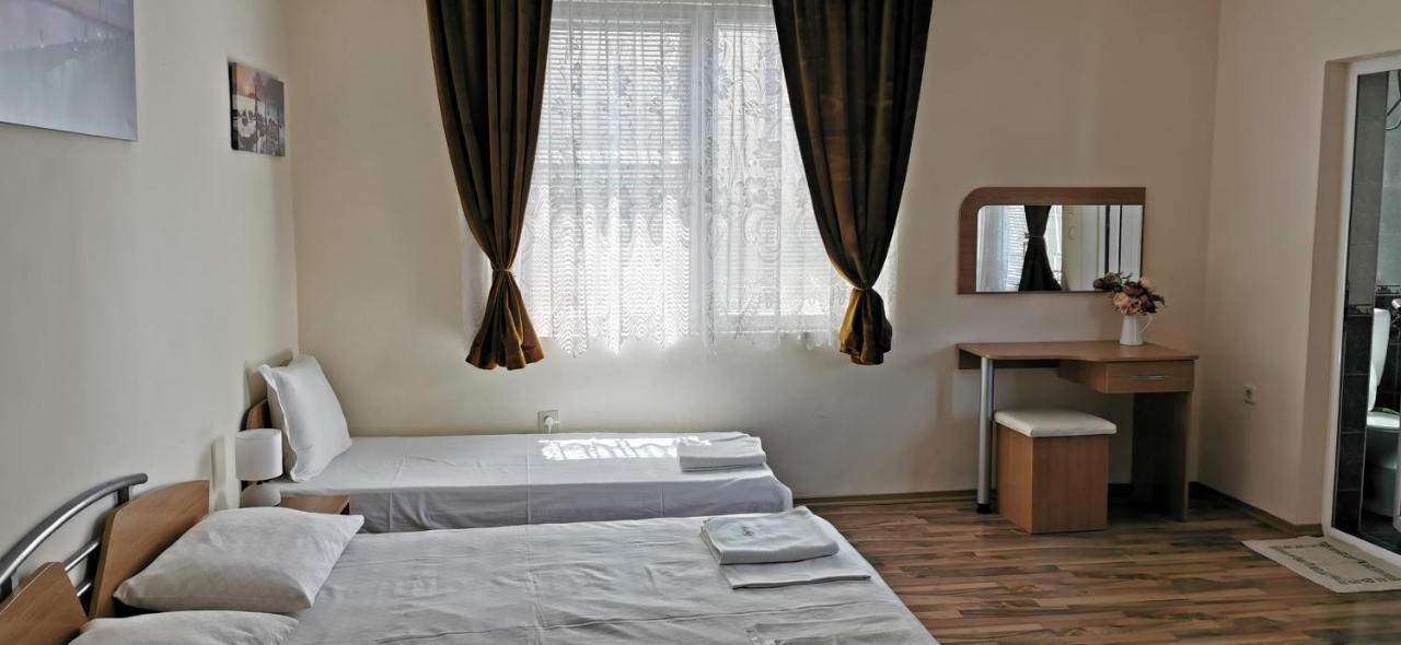 Къща За Гости The Sunny Corner Sozopol Exterior foto